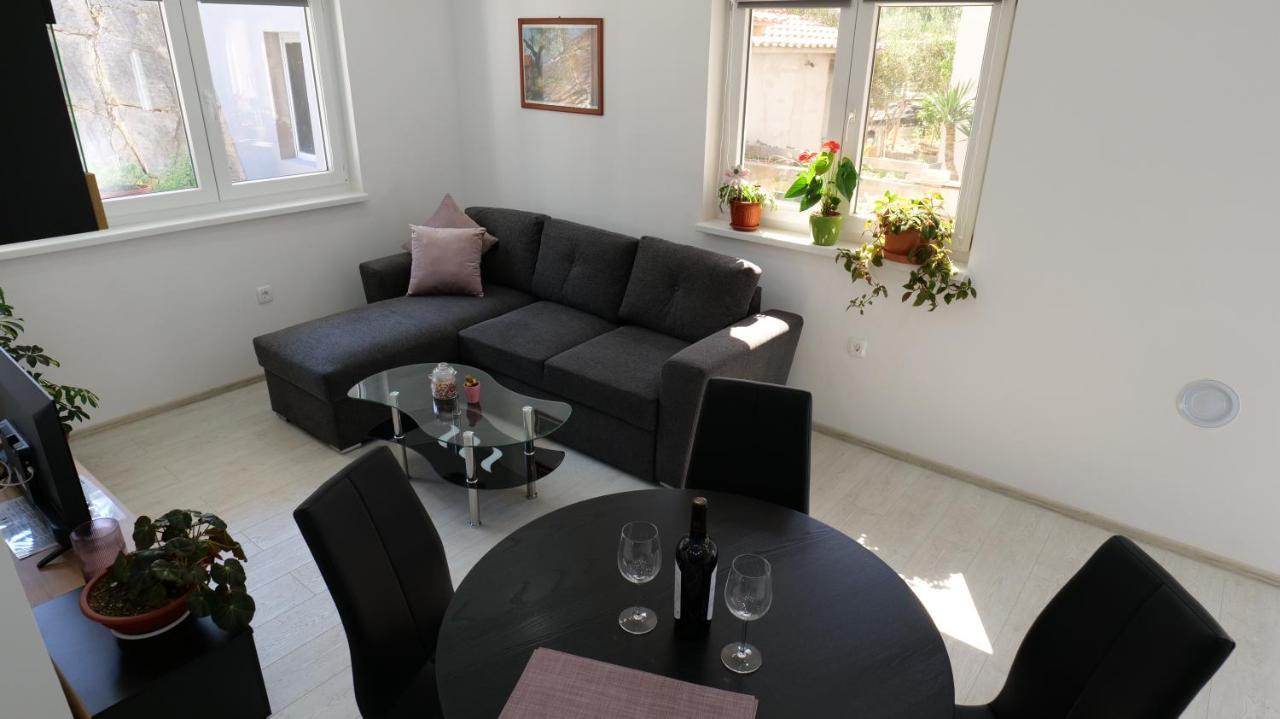 Apartmani Miki Спліт Екстер'єр фото