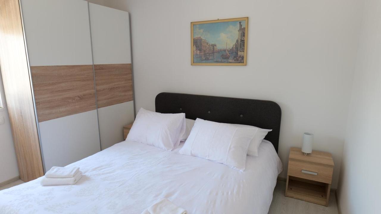Apartmani Miki Спліт Екстер'єр фото