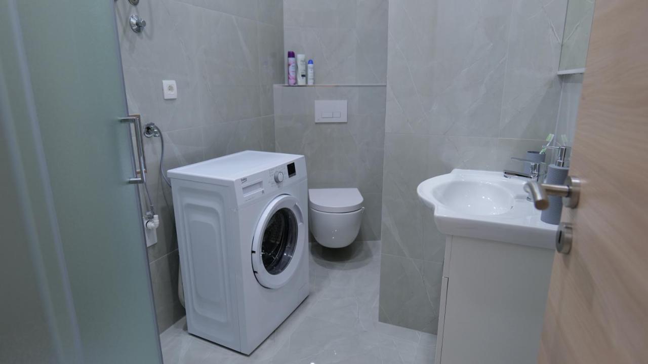 Apartmani Miki Спліт Екстер'єр фото