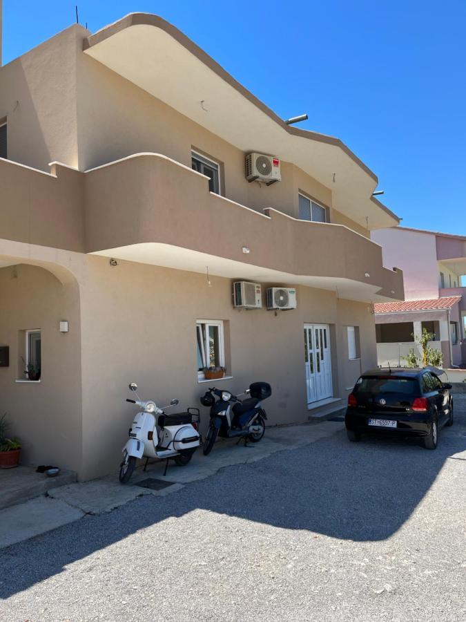 Apartmani Miki Спліт Екстер'єр фото